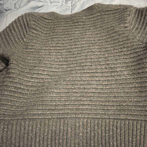 Olive Green Cropped Cardigan - Picture 3 of 5